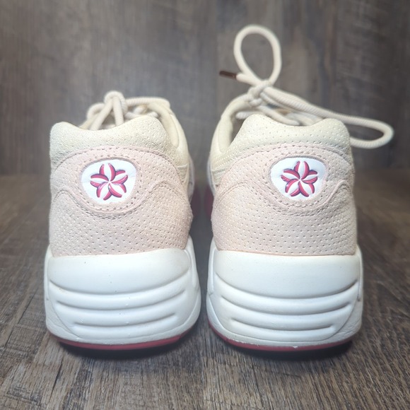 PUMA R698 Low Ronnie Fieg Sakura Kith Cherry Blossom Men's Size 8.5 No Box - Picture 7 of 13